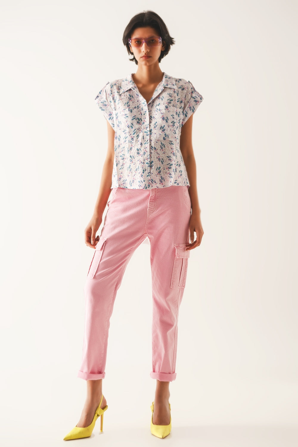 Q2 - Relaxed Cargo Pants in Pink - 1 COLOR -