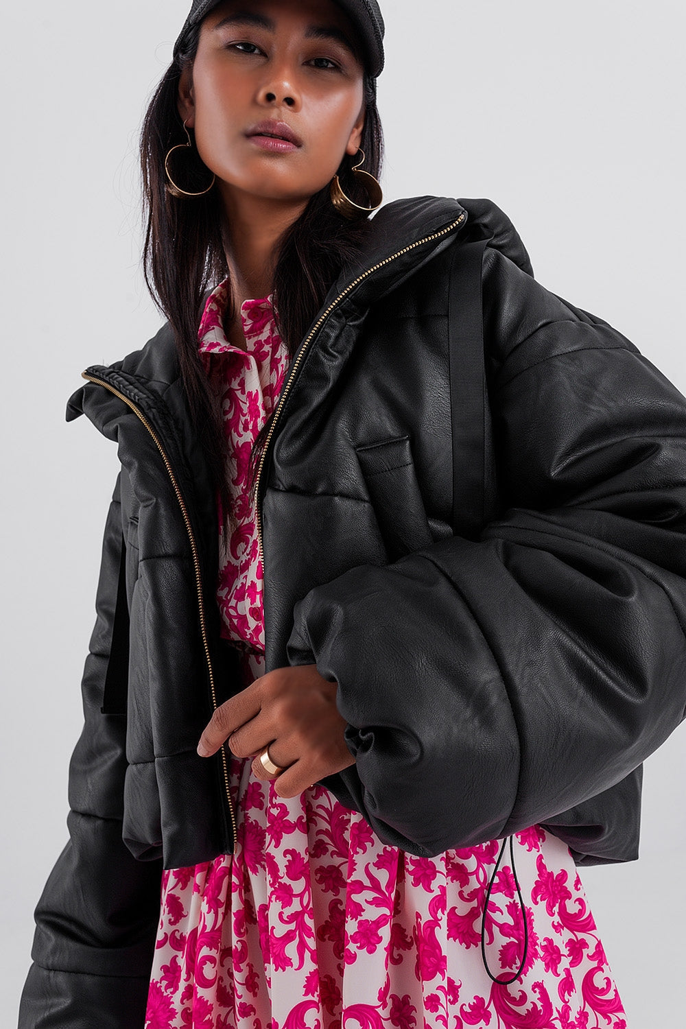 Q2 - Bomber Puffer Jacket/Coat in Black - 3 SIZES (S.M.L) - 1 COLOR -