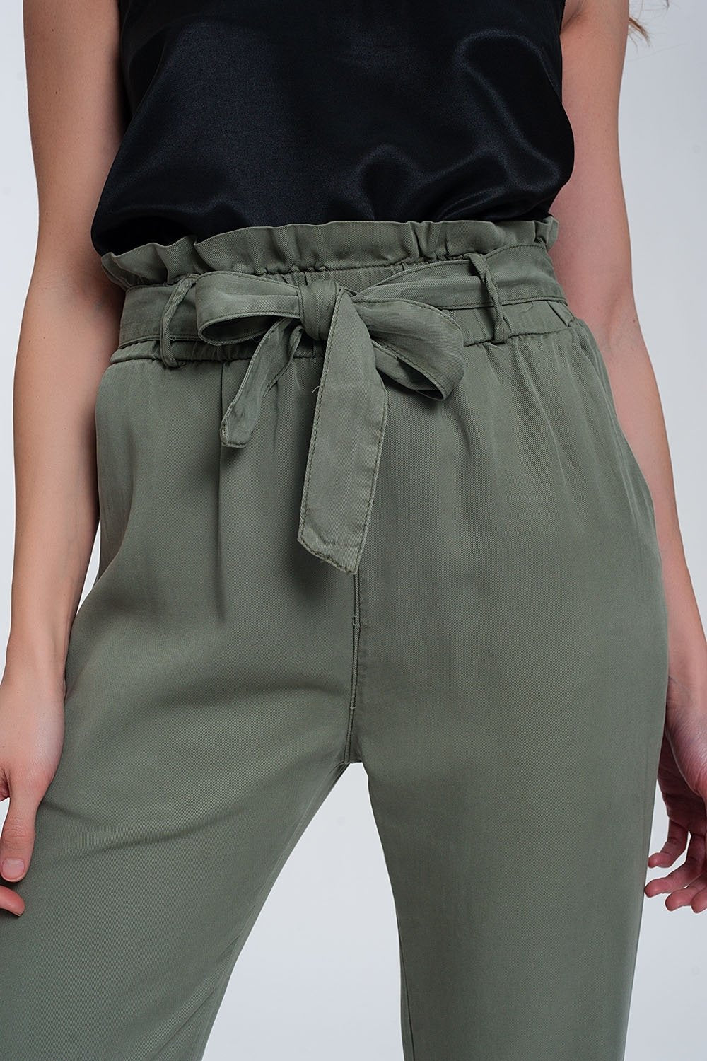 Q2 - Pants With Tie Waist in Green - 1 COLOR -