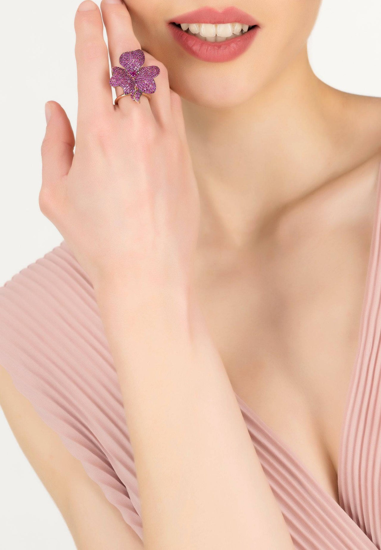 LATELITA - Flower Adjustable Cocktail Ring Rosegold Ruby -