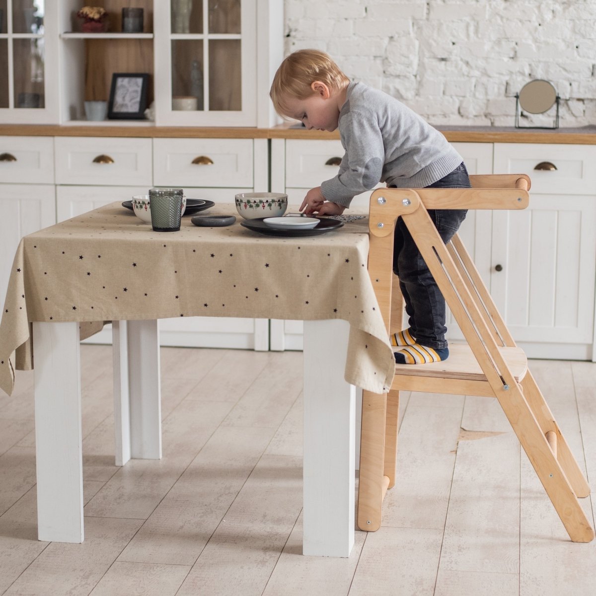 Foldable Step Stool for Toddlers - Kid Chair That Grows - Beige