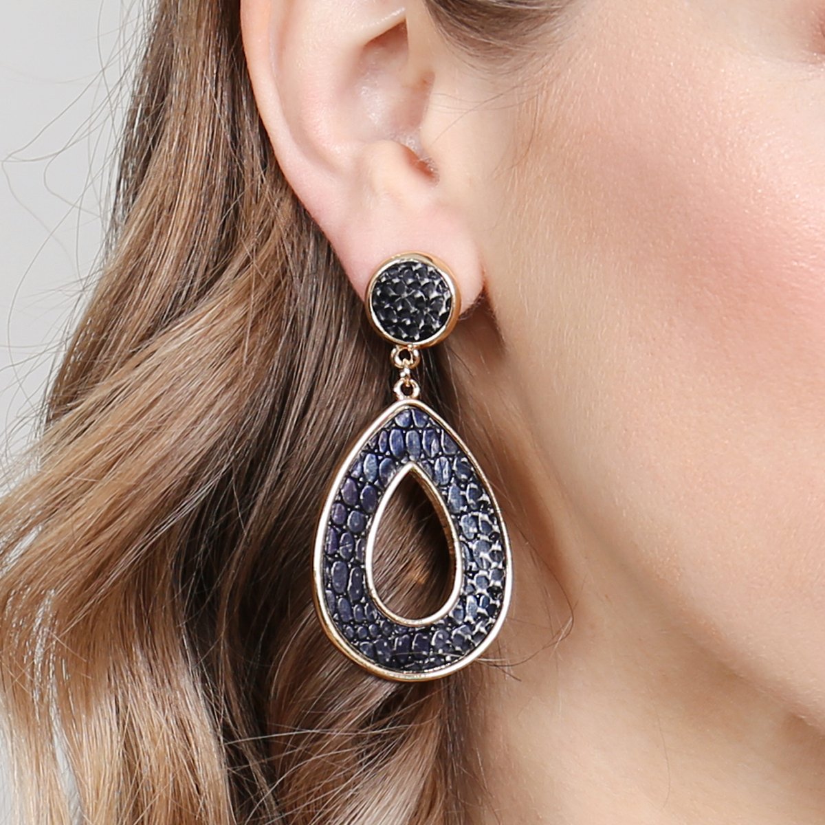 Linked Pear-Shape Snake Skin Printed Dangle Post Earrings - 7 COLORS -