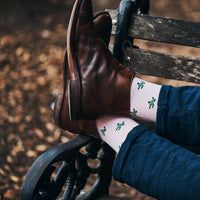 Thumbnail for Summer Ties - Turtle Socks - Men's Mid Calf - Green on Pink - 1 COLOR -