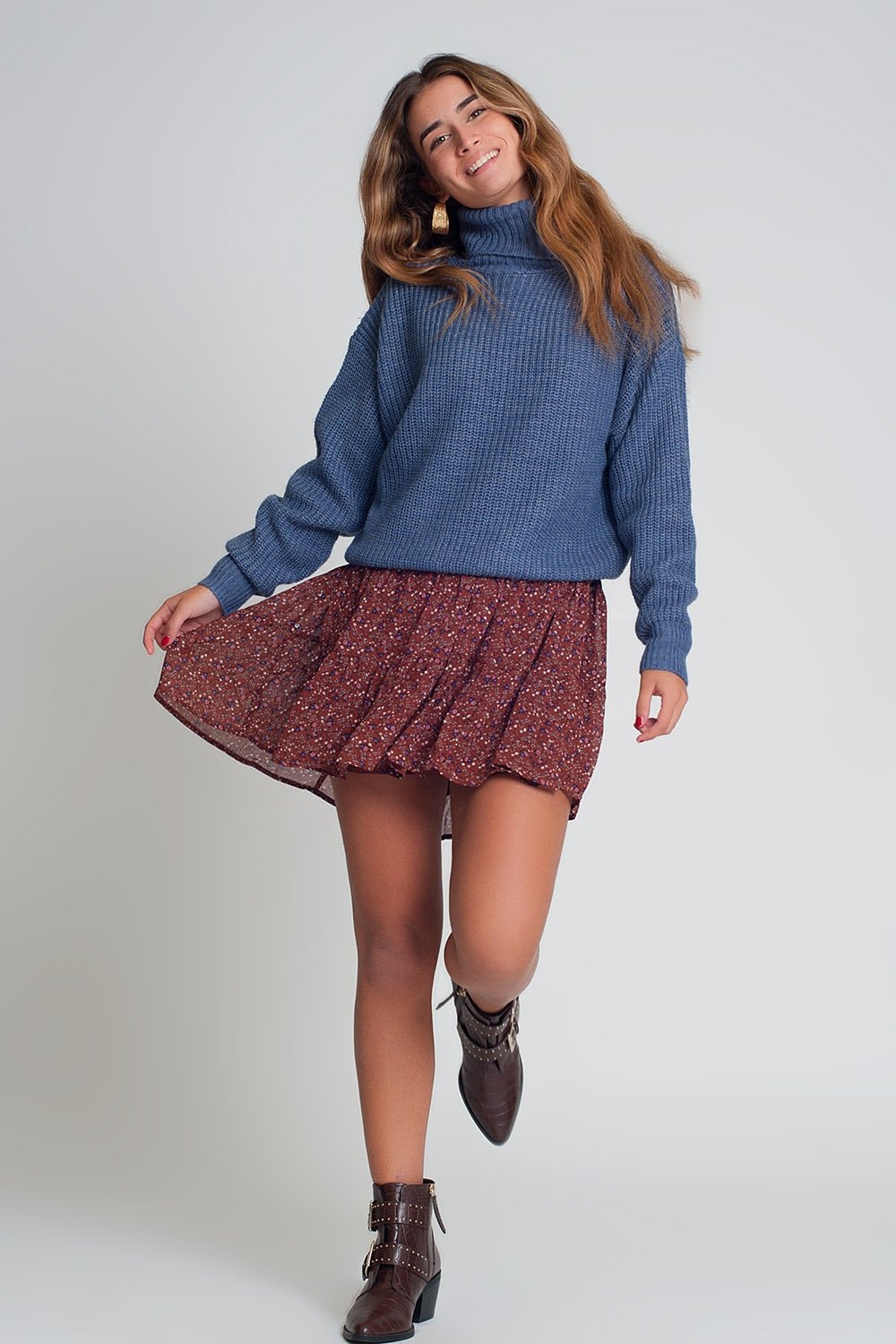 Q2 - Knitted Sweater With Buttons and High Collar in Blue - 1 COLOR -