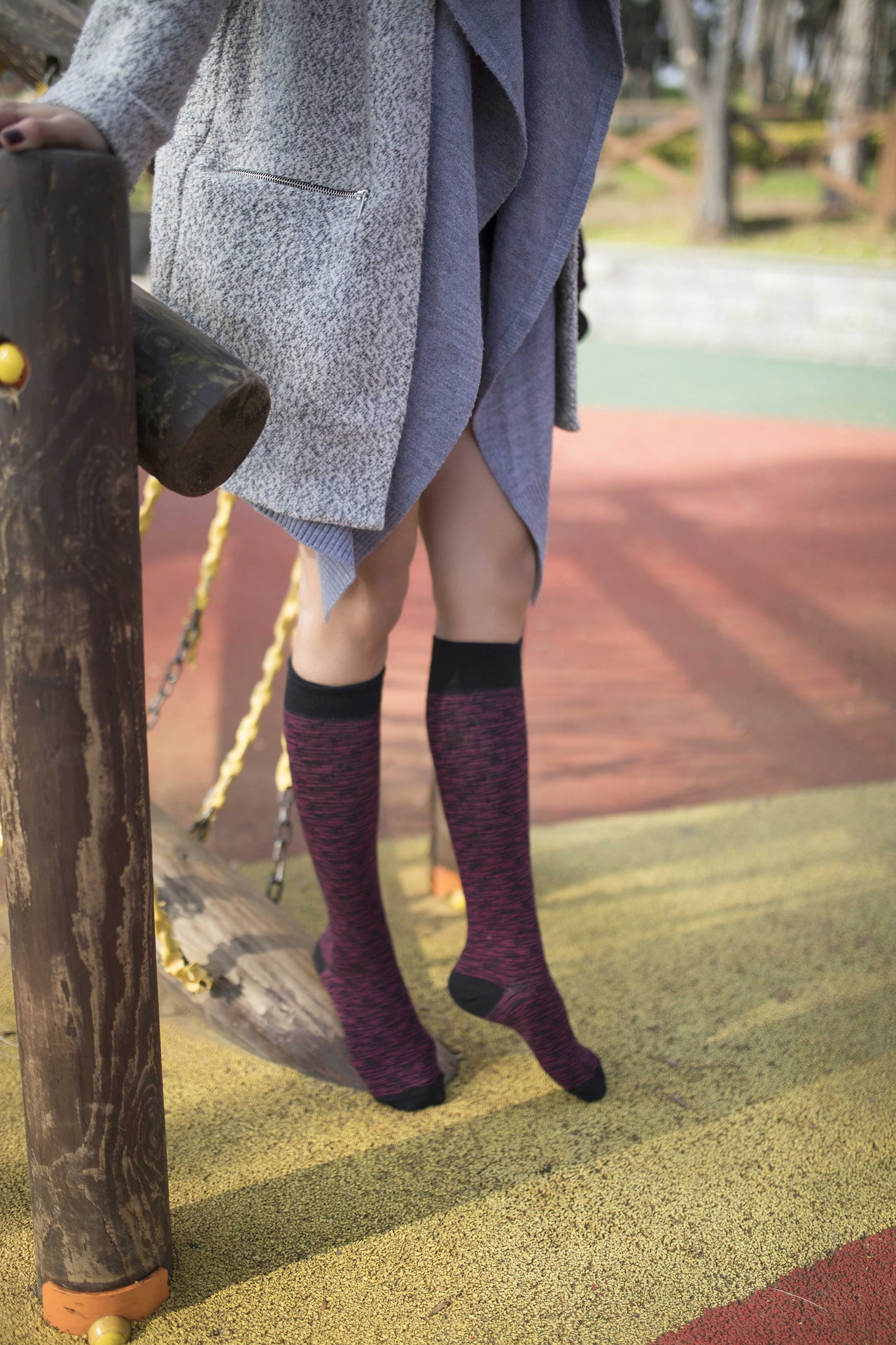 Women's Wine Grizzled Stripe Knee High Socks - 1 COLOR -