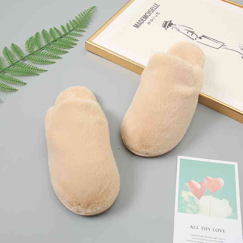 Faux Fur Slippers - T - 5 COLORS -