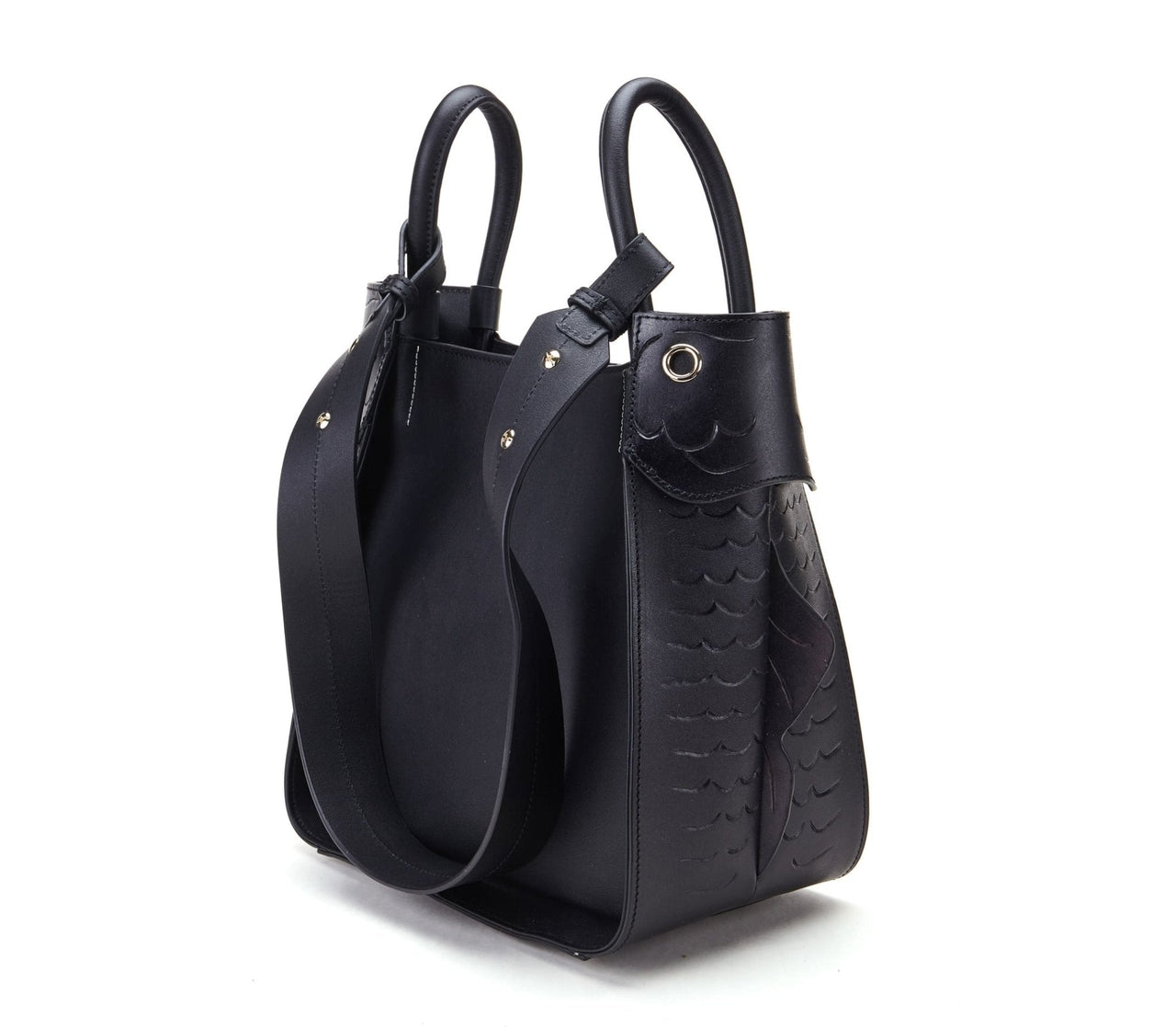 Bellorita - Carp Black Shoulder Bag - 1 COLOR -