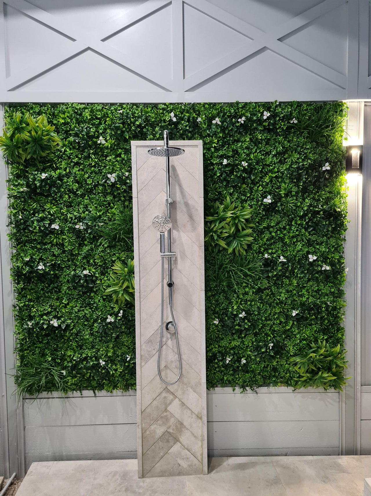 White Oasis Artificial Vertical Garden 40" X 40" 11SQ FT -