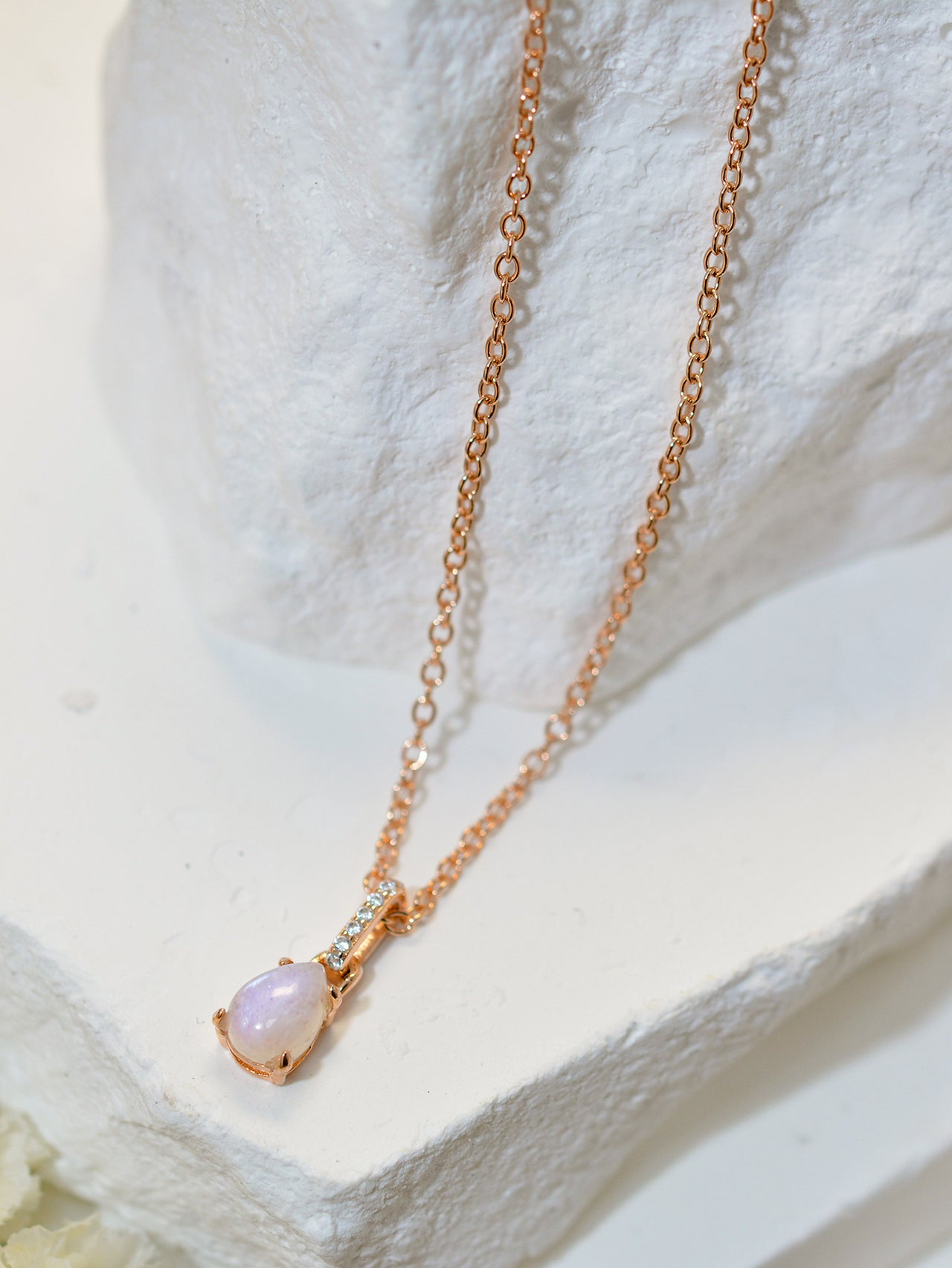 Moonstone Teardrop Pendant Necklace - T - 1 FINISH -