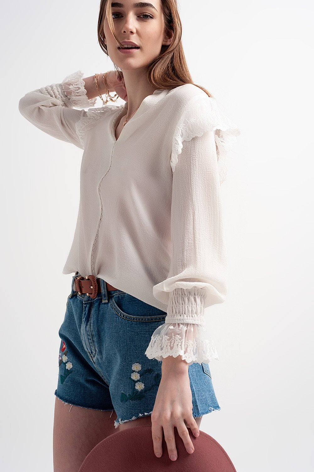 Q2 - Volume Sleeve Blouse With Cuff Sleeve in Oyster - 1 COLOR -