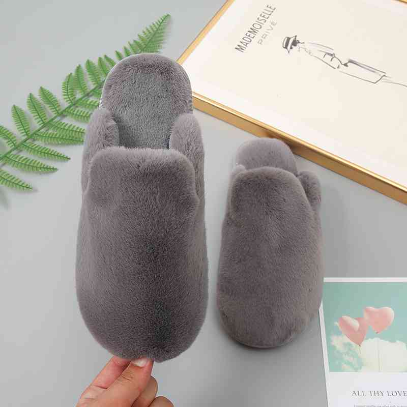 Faux Fur Slippers - T - 5 COLORS -