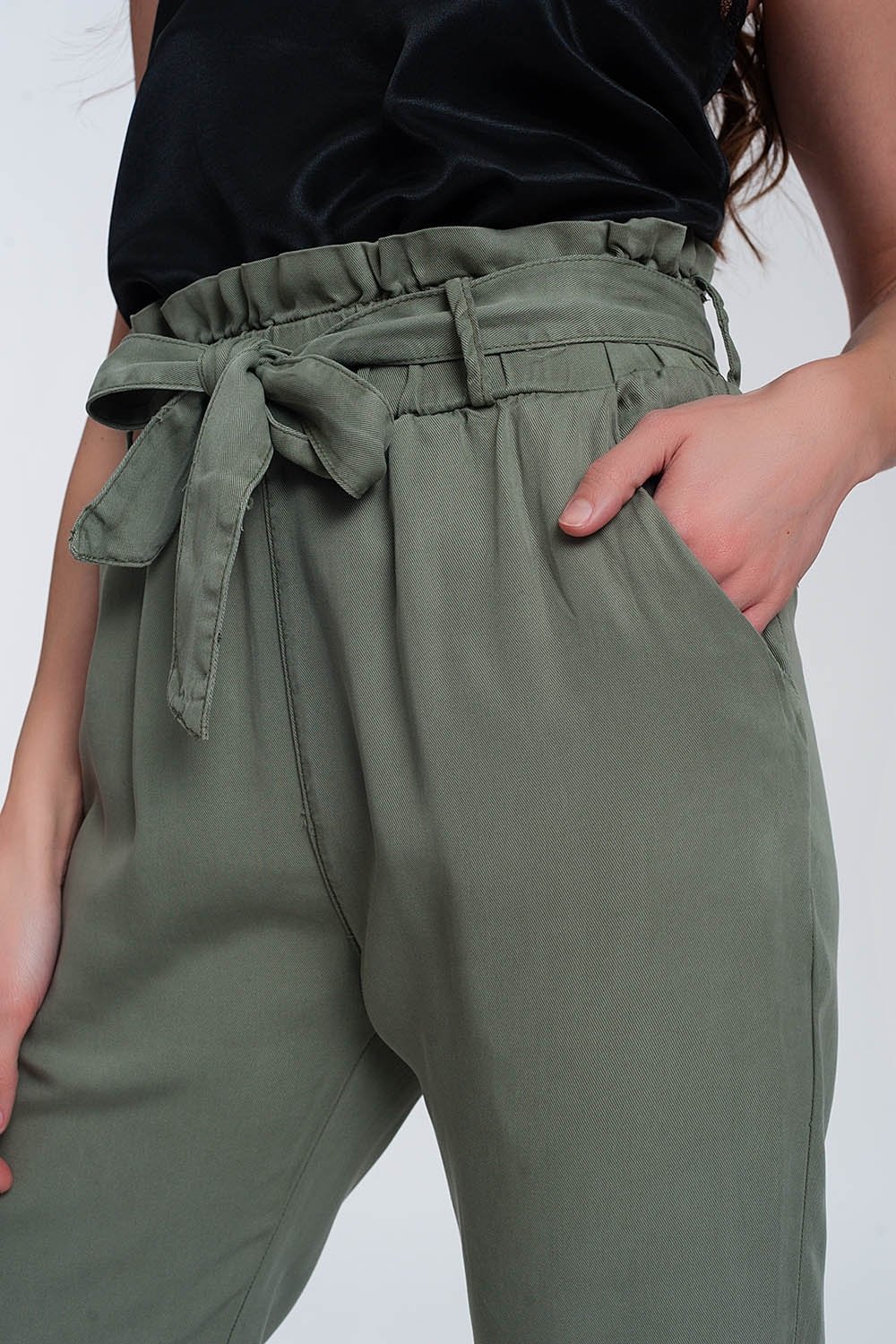 Q2 - Pants With Tie Waist in Green - 1 COLOR -