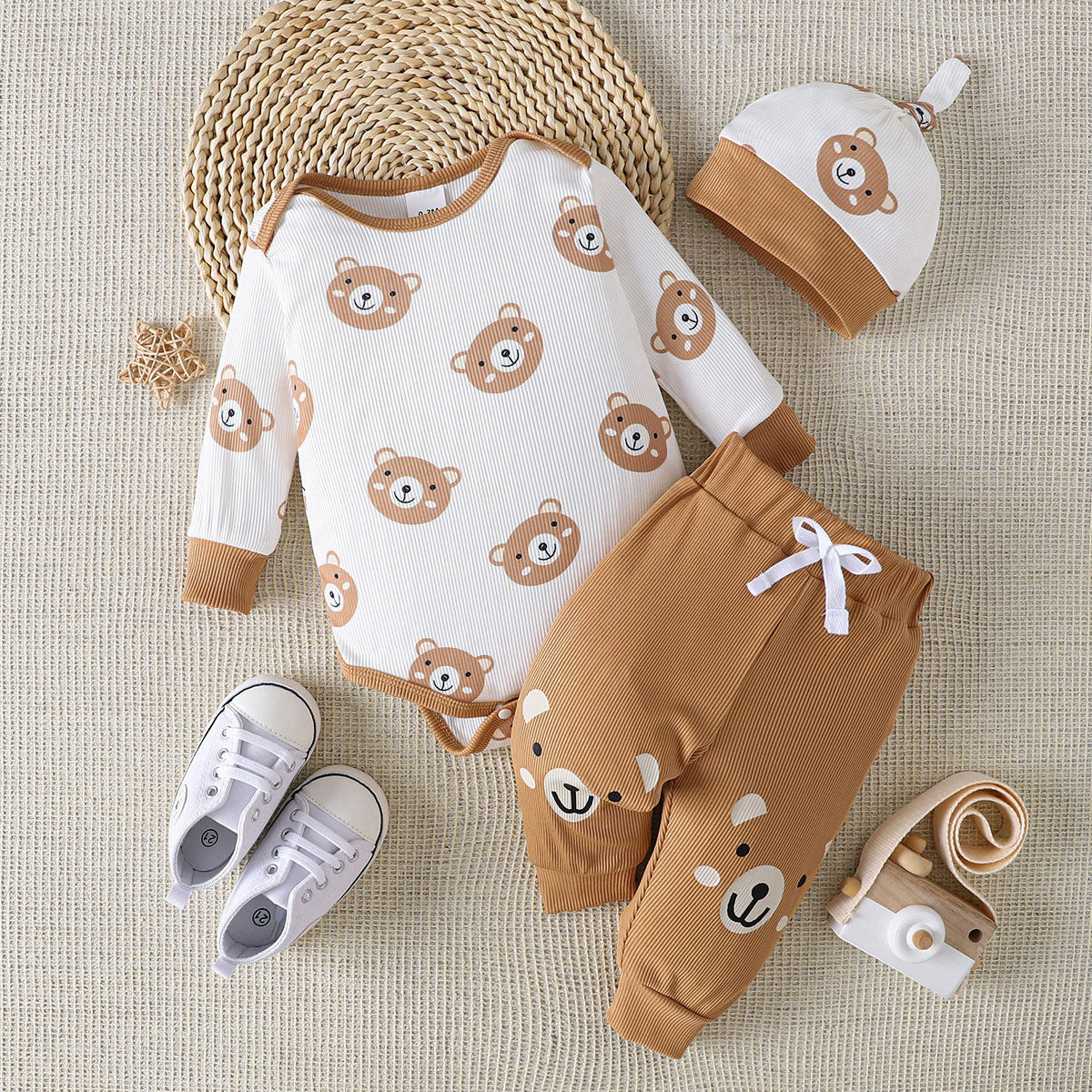 Bear Print Bodysuit and Joggers Set with Hat - 3 PCS - T - 1 COLOR -