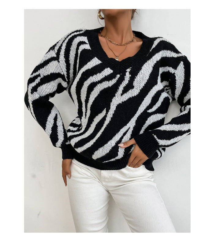 Women's Pullover V-Neck Black Zebra Sweater - K - 1 COLOR -