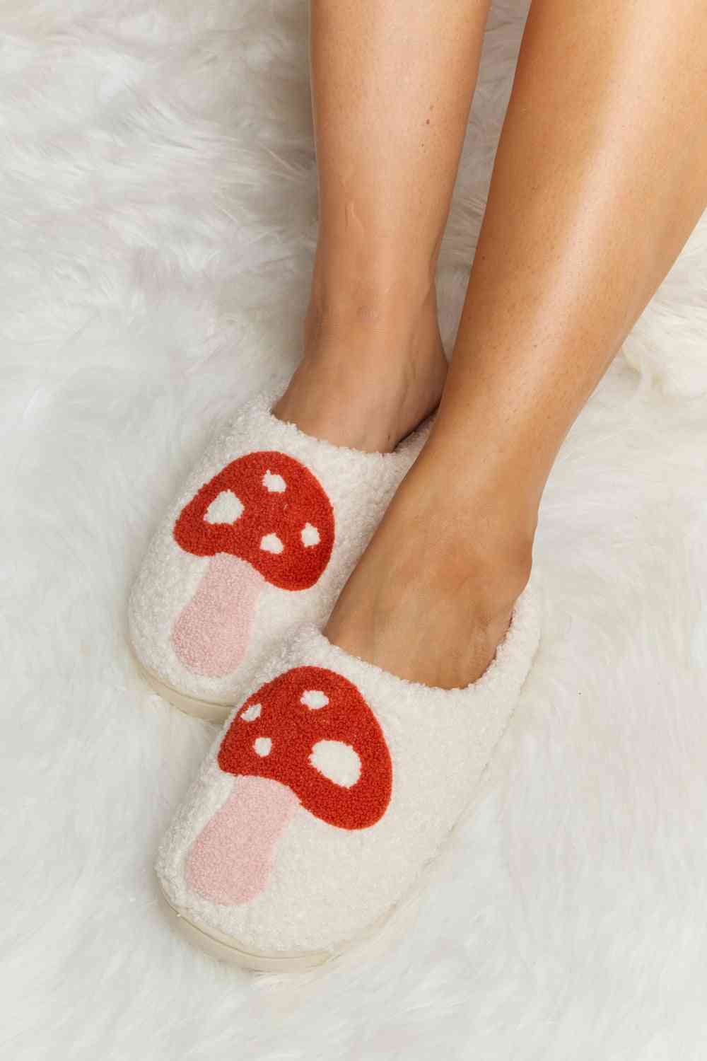 Melody Mushroom Print Plush Slide Slippers - T - 1 COLOR -