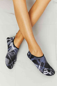 Thumbnail for MMshoes - On The Shore Water Shoes in Black Pattern - T - 1 COLOR -