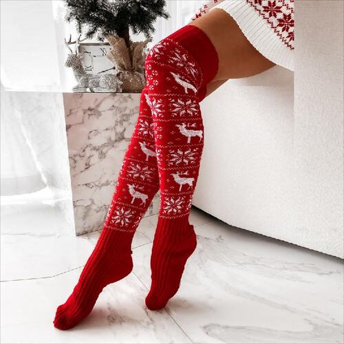 Cozy Christmas Socks - 1 SIZE FIT - 3 COLORS -