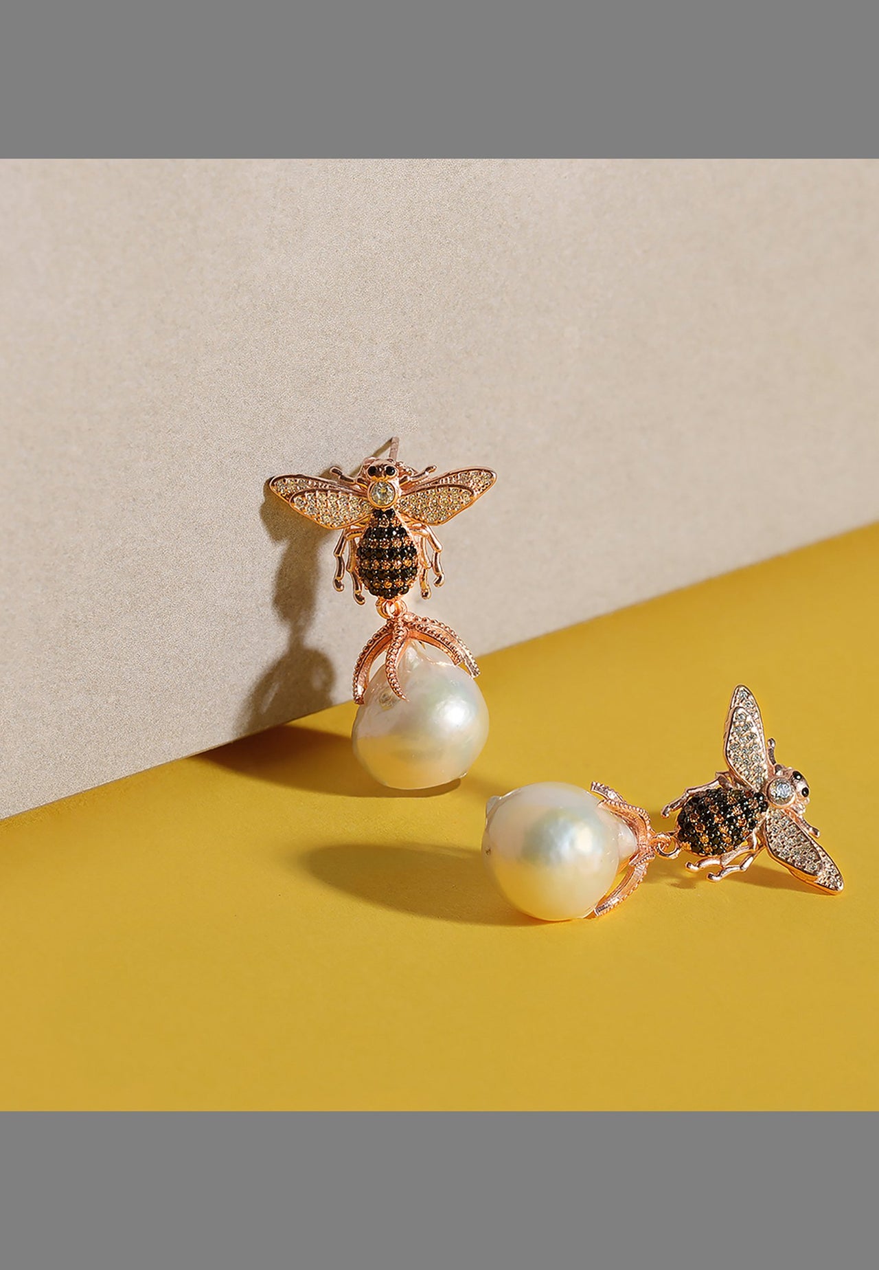 LATELITA - Baroque Pearl Honey Bee Drop Earring Rosegold -