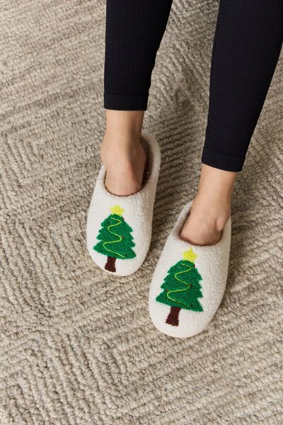 Melody Christmas Tree Cozy Slippers - T - 1 COLOR -