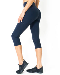 Thumbnail for Savoy - Corsario Thermal-Comfort Capri Leggings - 1 COLOR -