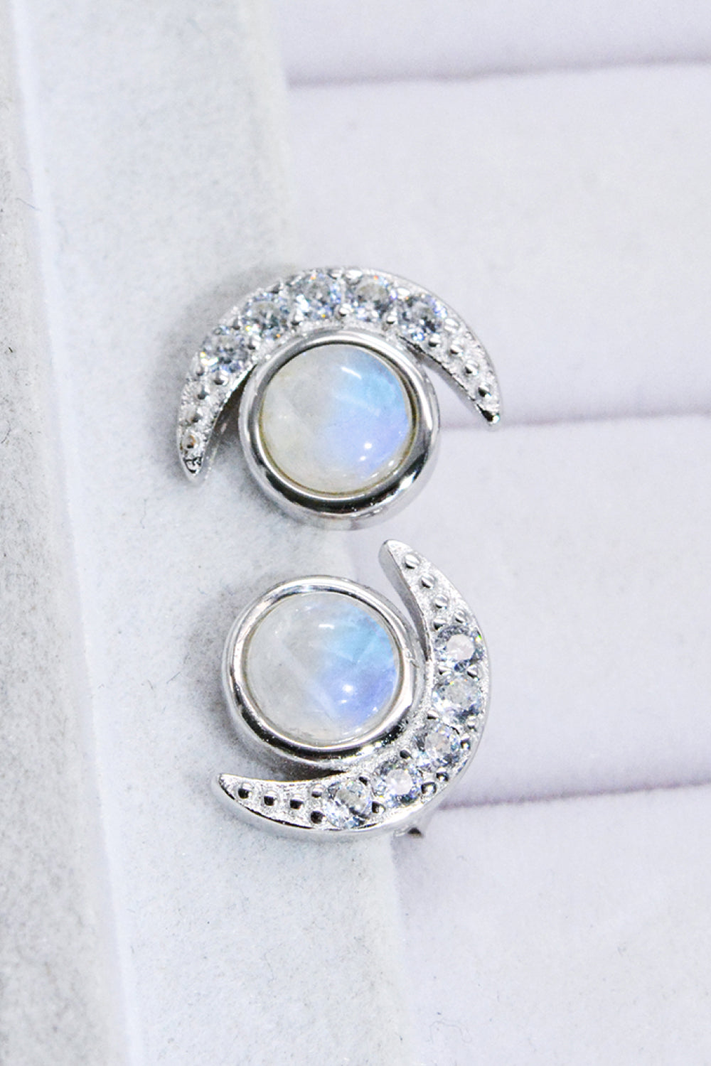 925 Sterling Silver Moonstone Stud Earrings - T - 1 FINISH -