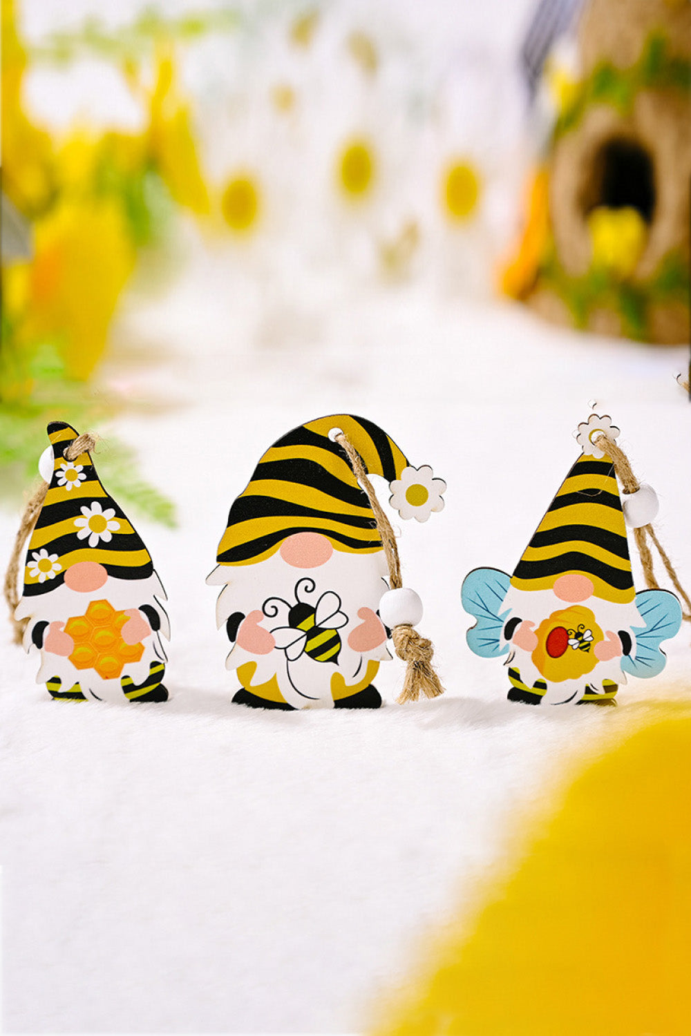 Set of 3 Bee Wood Hanging Gnome Ornaments - 6 TYPES - 3 TYPES / SET - [5-10 DAY DELIVERY] - T -