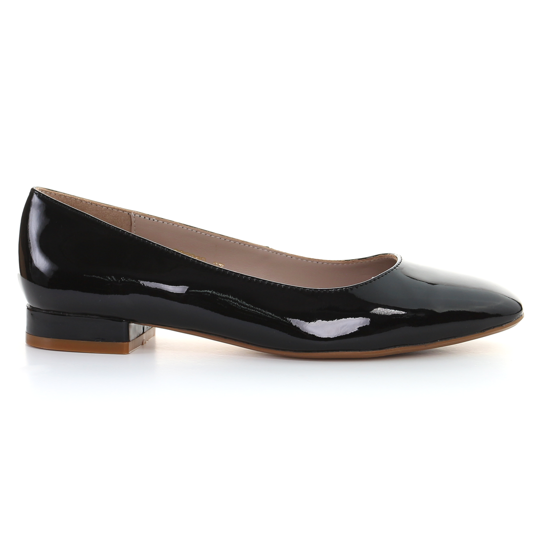 Patent Leather Square Toe Ballerina (Black)