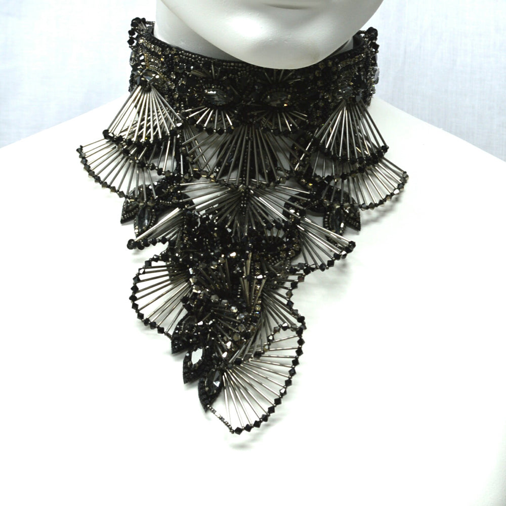 BEGADA - The Pristine Neckpiece -