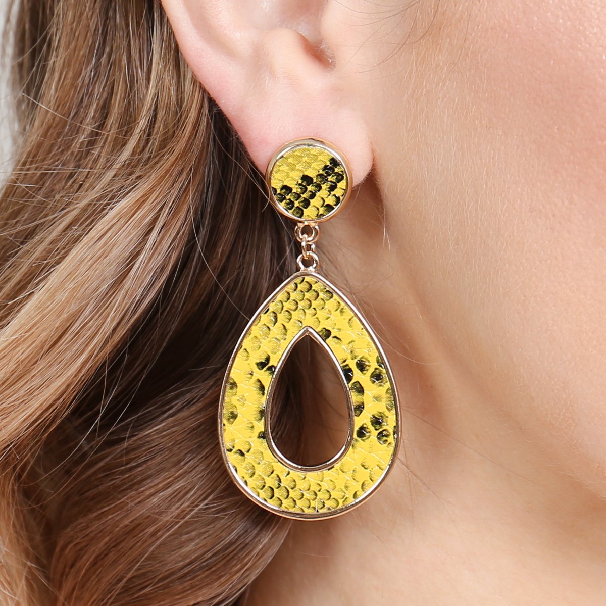 Linked Pear-Shape Snake Skin Printed Dangle Post Earrings - 7 COLORS -