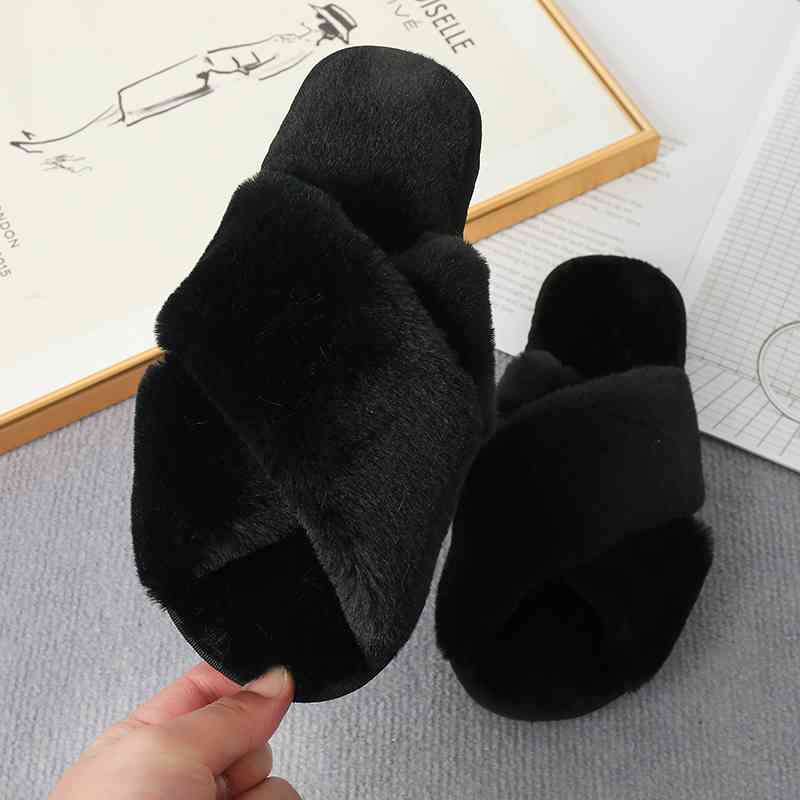 Faux Fur Crisscross Strap Slippers - T - 7 COLORS -