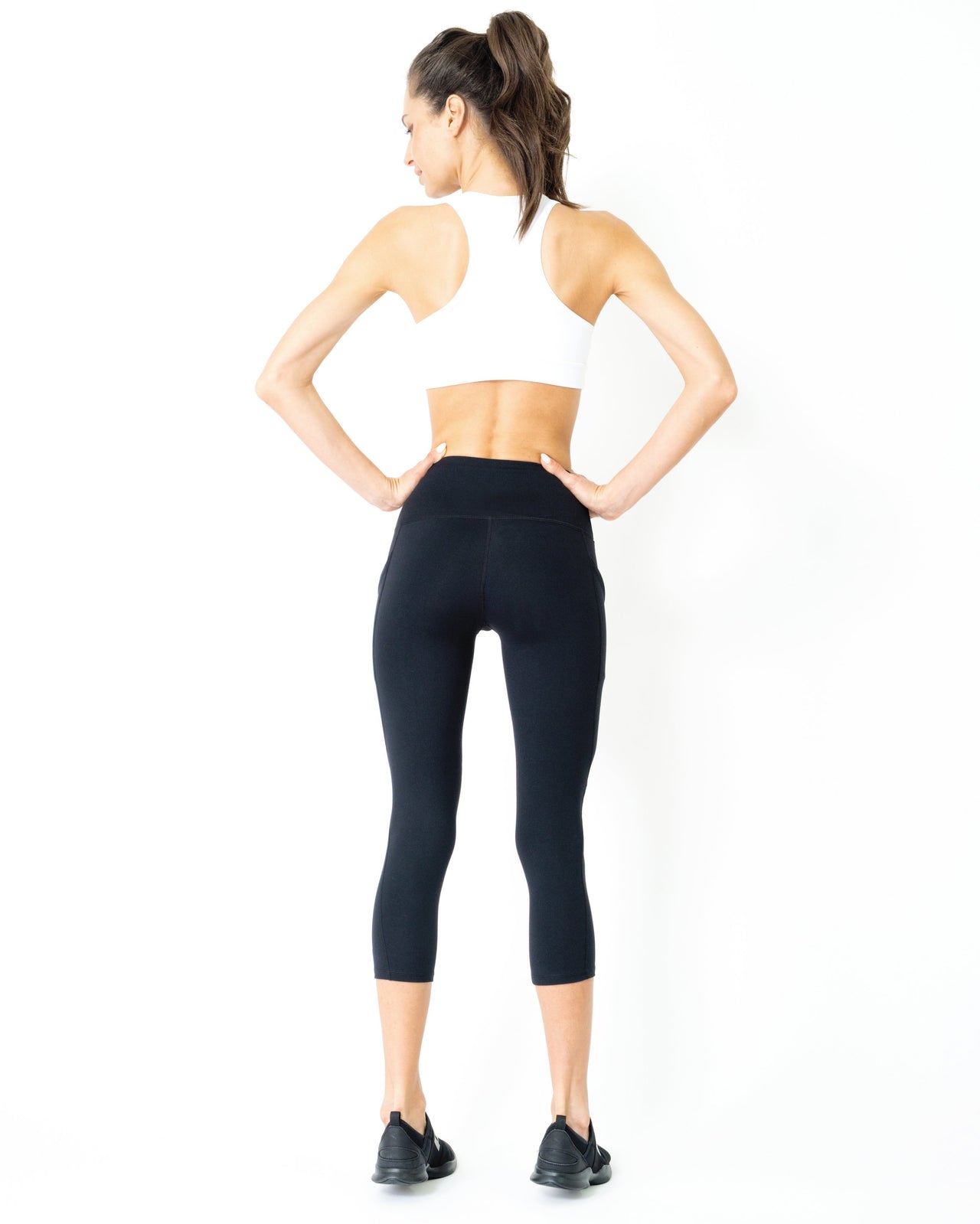 Savoy - Jolie High-Waisted Capri Leggings With Hip Pockets - 1 COLOR -