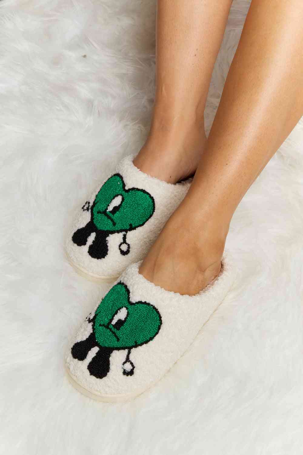 Melody Love Heart Print Plush Slippers - T - 2 COLORS -