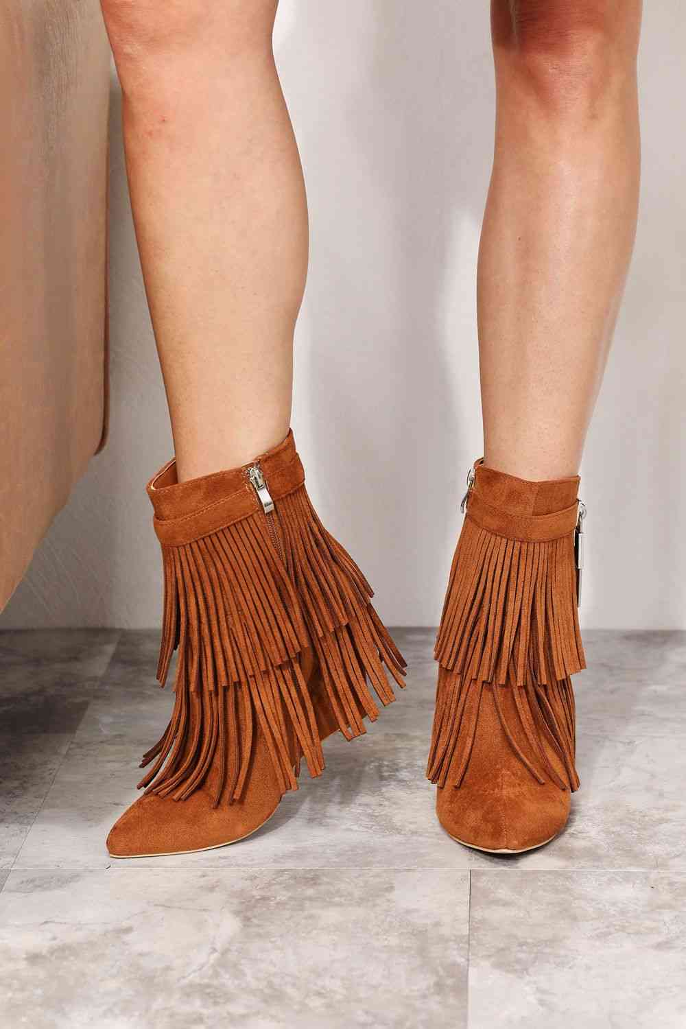 Faux Suede Legend Women's Tassel Wedge Heel Ankle Boots - T - 1 COLOR -