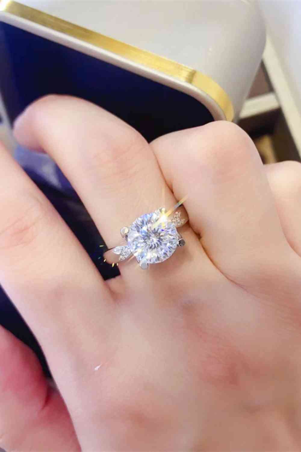 2 Carat Moissanite 925 Sterling Silver Ring