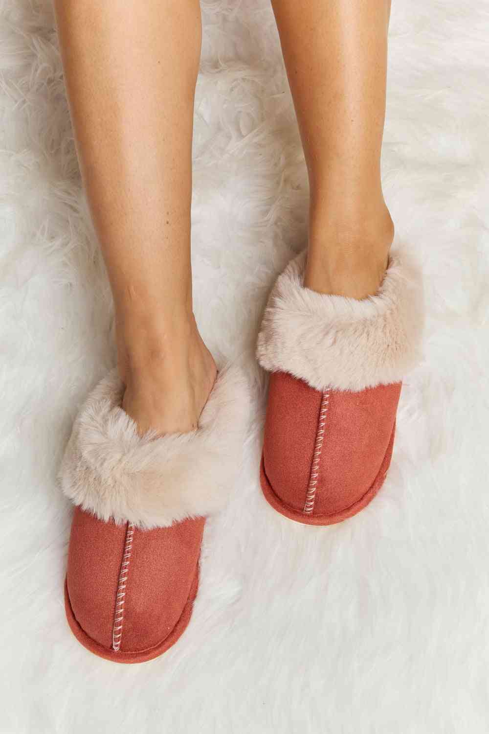 Melody Fluffy Indoor Slippers - T - 5 COLORS -