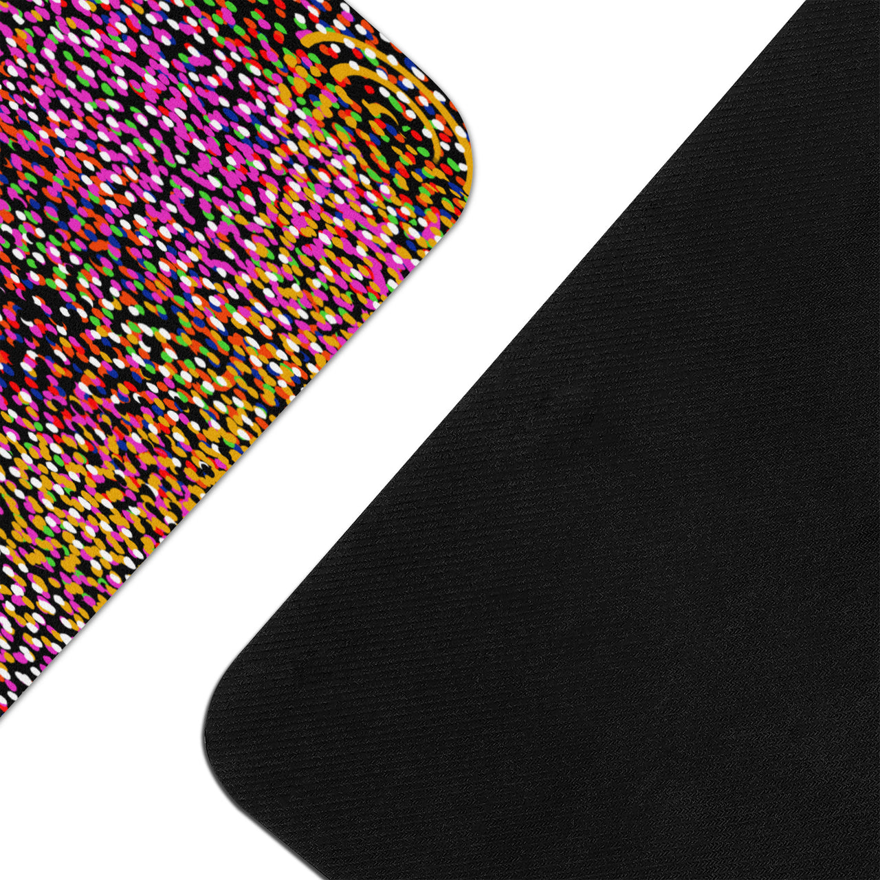 OOTO - Yoga Mat - Dash en black over dotted field